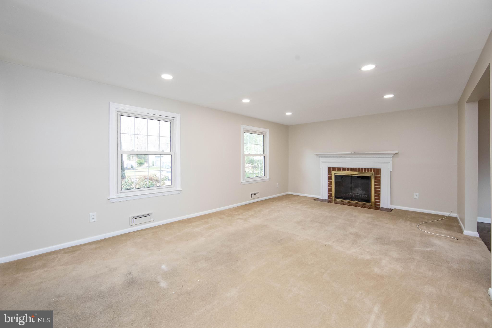 567 Tarrington Road Cherry Hill, NJ 08034 - Photo 5 of 37 Gallery Image 5