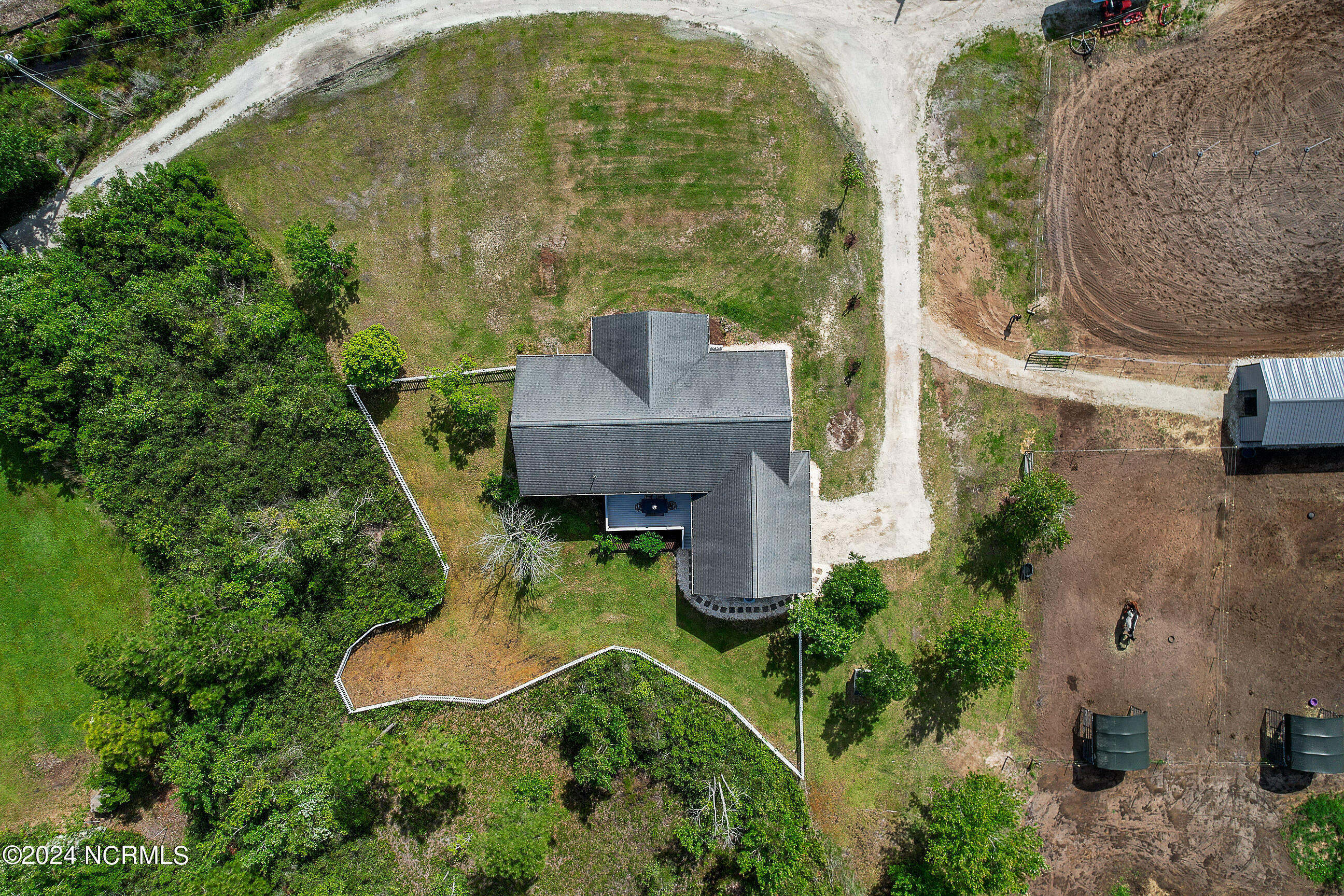 238-240 Pilchers Branch Road Holly Ridge, NC 28445 - Photo 31 of 33 35