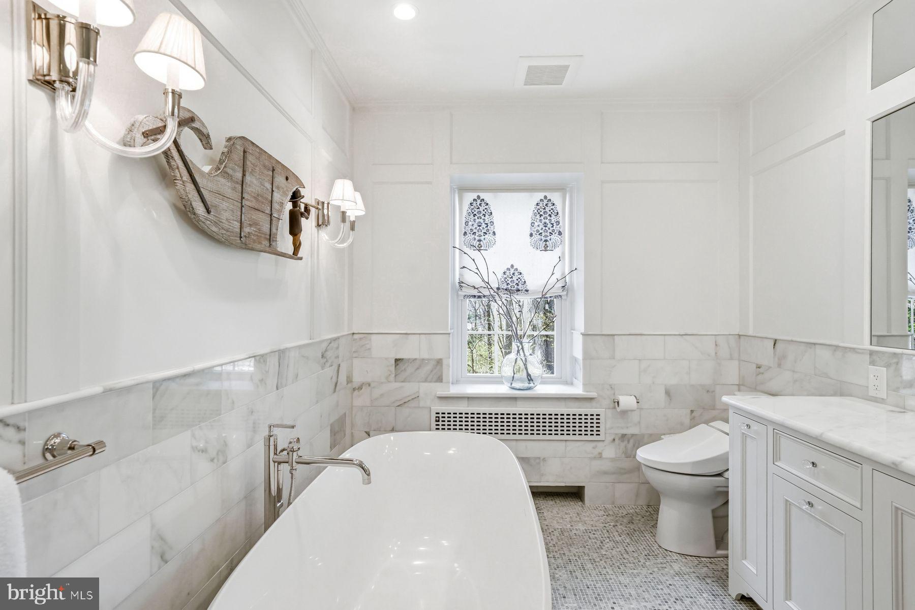 828 Black Rock Road Gladwyne, PA 19035 - Photo 38 of 68 a bathroom with a sink a toilet and a bathtub