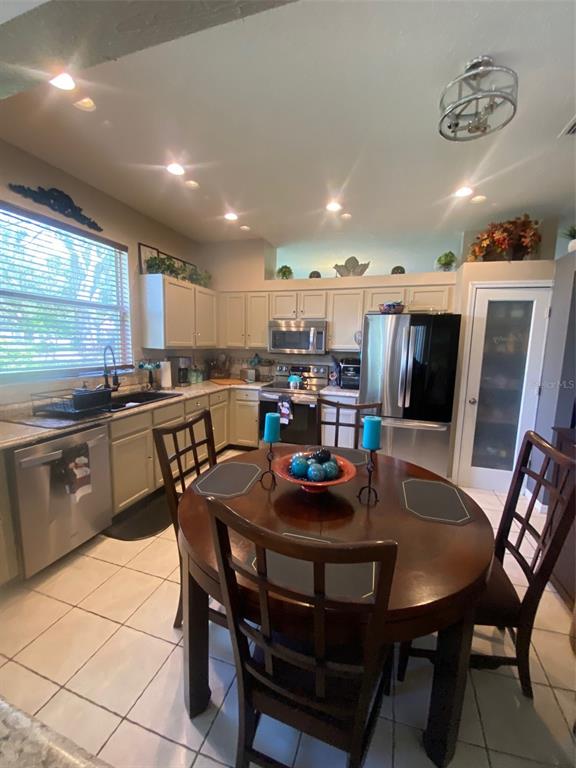 760 Bryson Loop Lakeland, FL 33809 - Photo 13 of 59