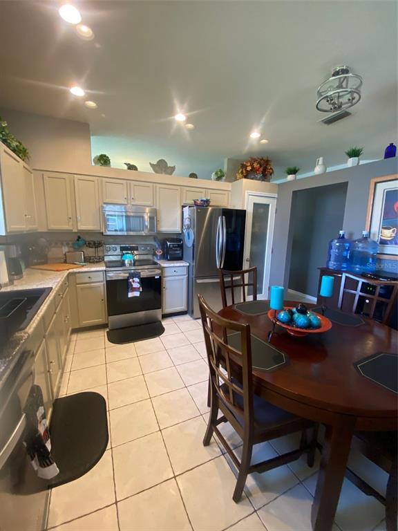 760 Bryson Loop Lakeland, FL 33809 - Photo 14 of 59