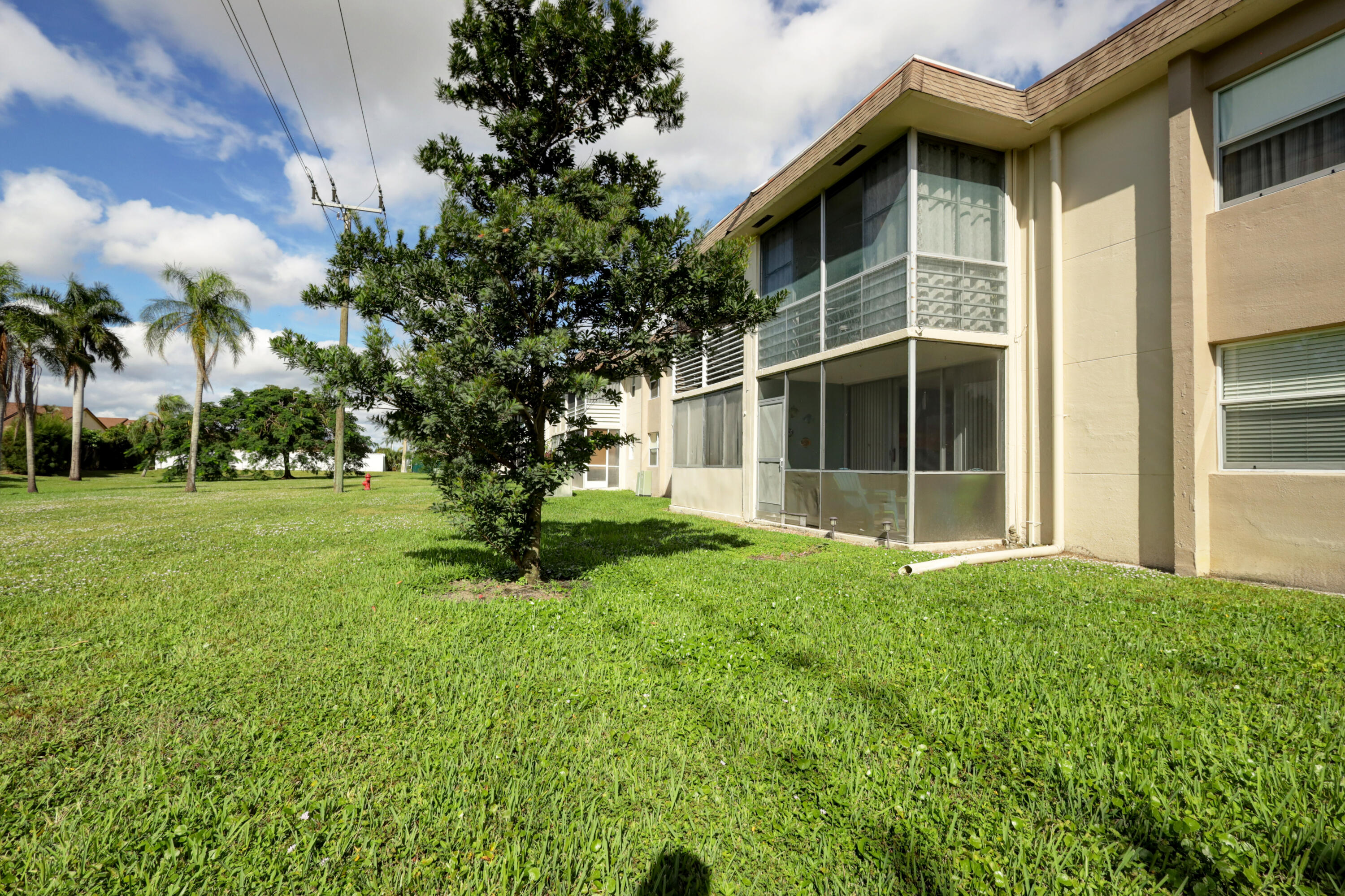 500 Davis Road, Unit 32 Palm Springs, FL 33461 - Photo 13 of 14 26_gmp_1110_1_2_3_4