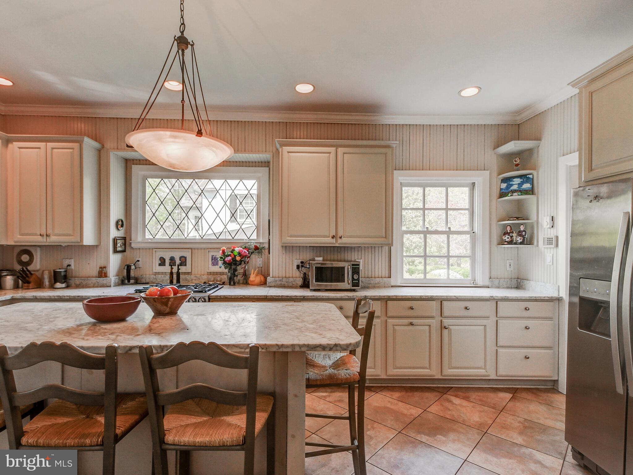 302 Edgevale Road Baltimore, MD 21210 - Photo 14 of 45