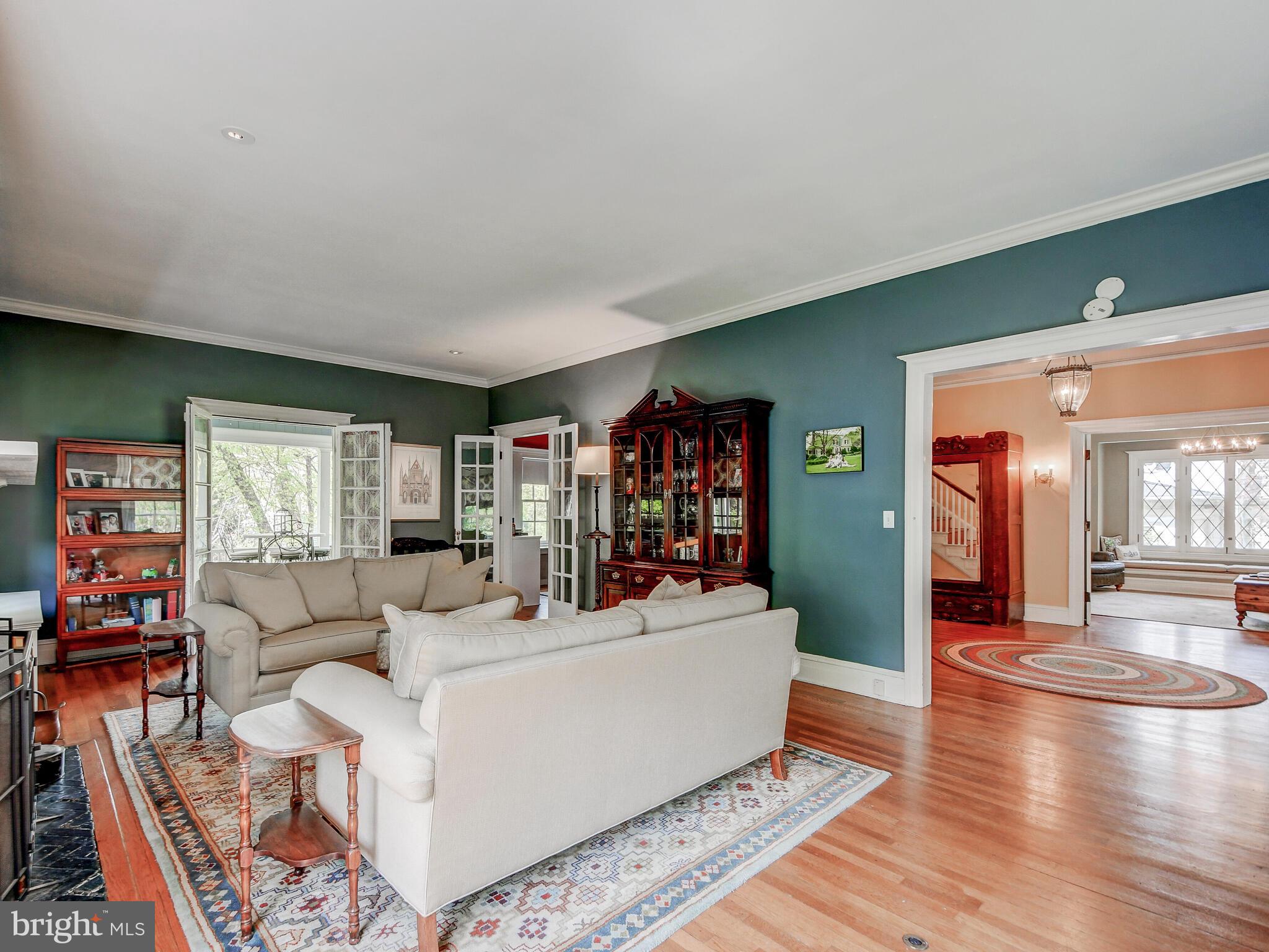 302 Edgevale Road Baltimore, MD 21210 - Photo 9 of 45