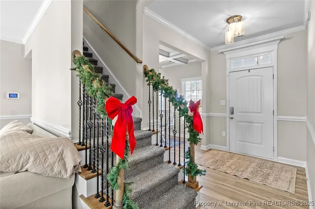 a view of entryway and hall