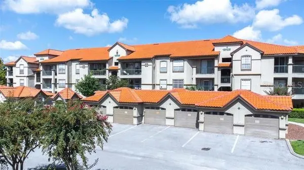 $1,800 | 18108 Peregrines Perch Place, Unit 7109, Lutz, FL 33558