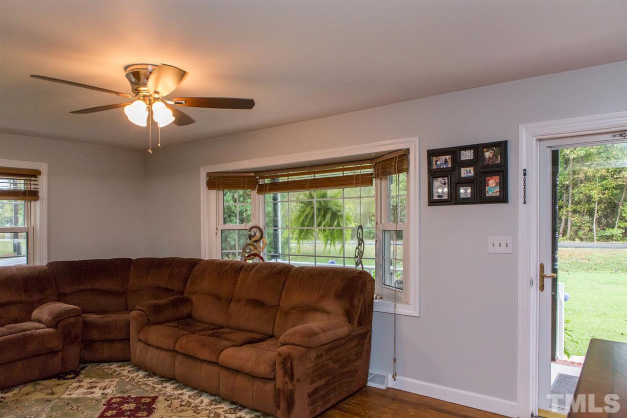 244 Gibson Road Mebane, NC 27302 - Photo 5 of 25 Gallery Image 5