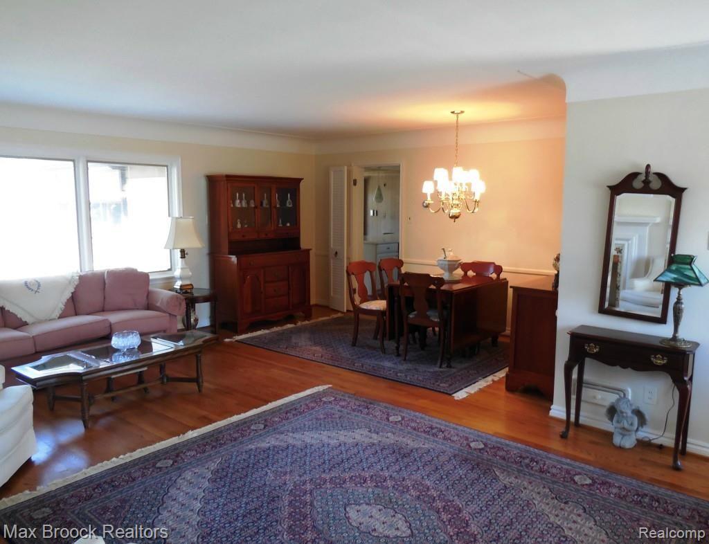 82 Maplefield Road Pleasant Ridge, MI 48069 - Photo 5 of 26 Living Room view looking to Dining Area