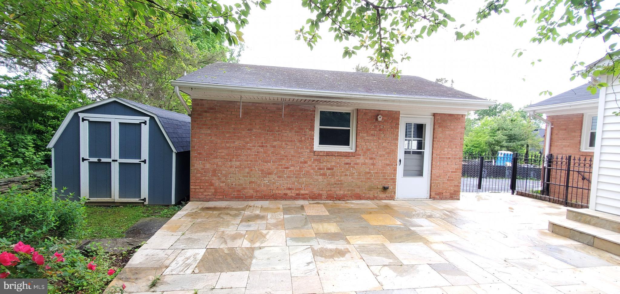 1533 Sinclair Drive McLean, VA 22101 - Photo 13 of 42 Side door and a window at the garage