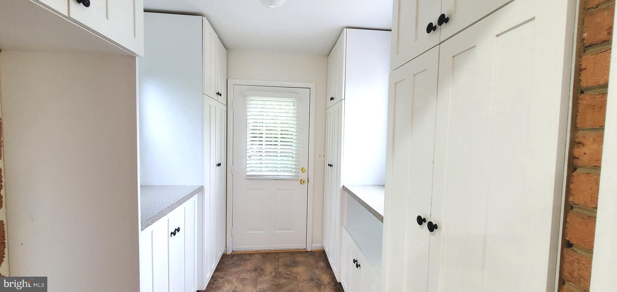 1533 Sinclair Drive McLean, VA 22101 - Photo 18 of 42 Entry from rear patio/Mud room