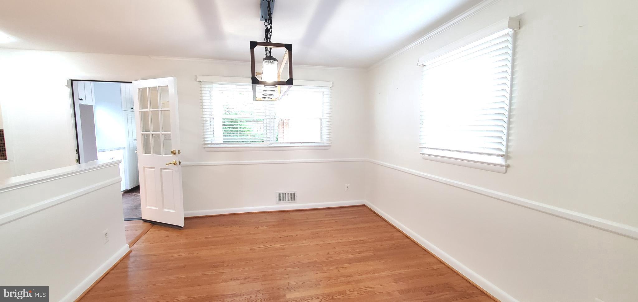 1533 Sinclair Drive McLean, VA 22101 - Photo 19 of 42 Separate Dining Room