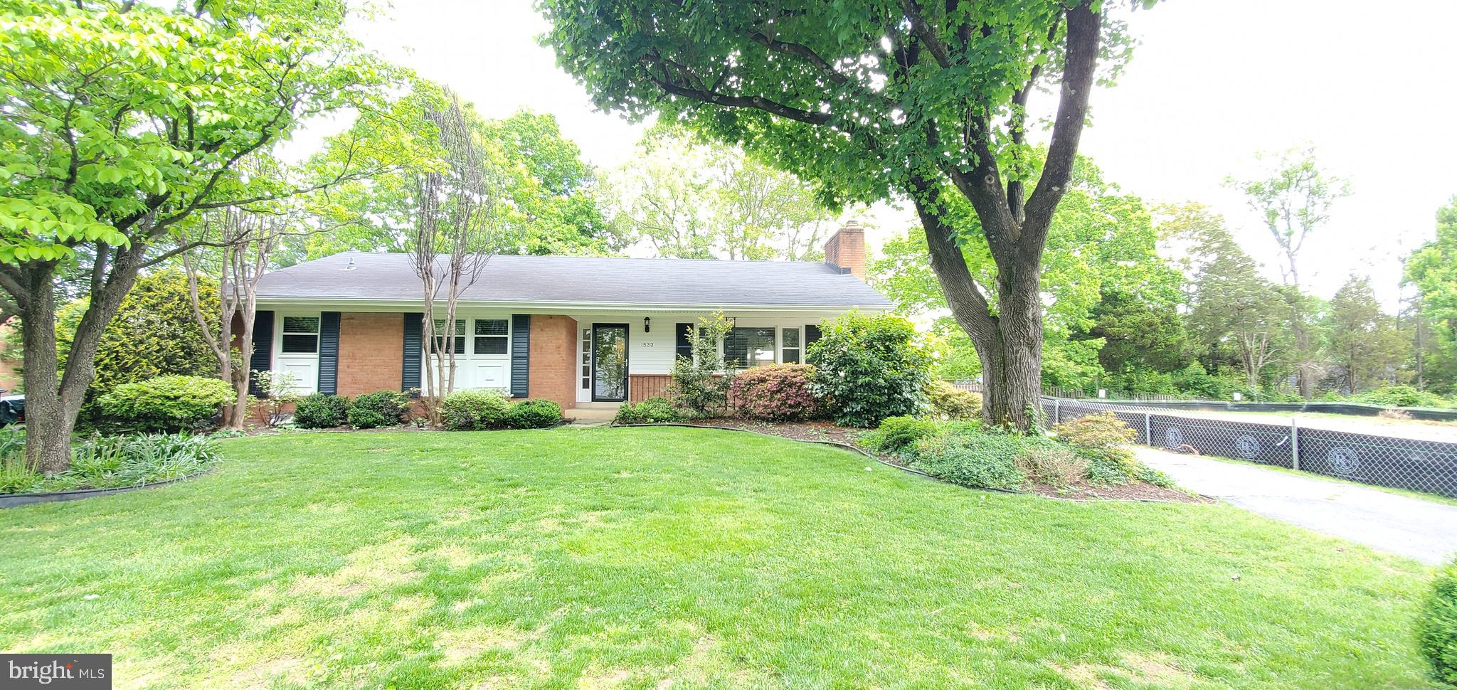 1533 Sinclair Drive McLean, VA 22101 - Photo 2 of 42