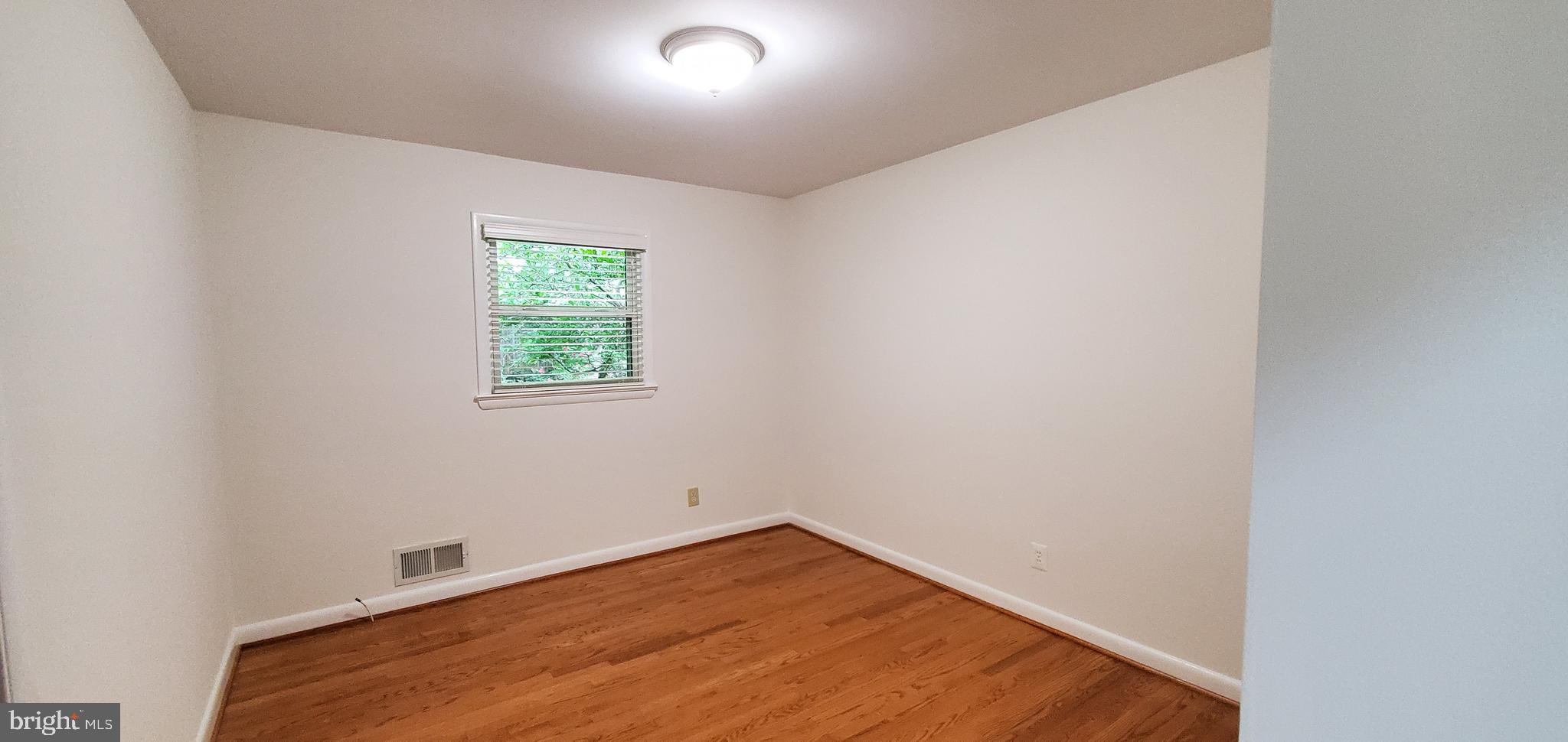 1533 Sinclair Drive McLean, VA 22101 - Photo 30 of 42 2nd bedroom on the main level