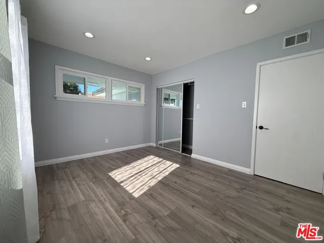 $4,300 | 15962 Gault Street, Van Nuys, CA 91406