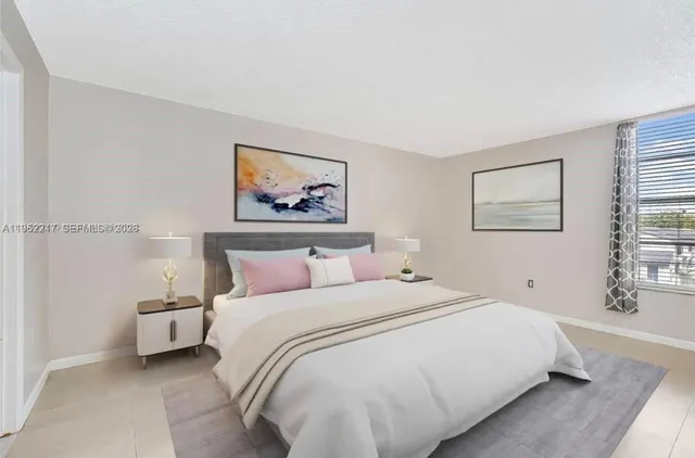 $2,300 | 9678 Fontainebleau Boulevard, Unit 308, Miami, FL 33172