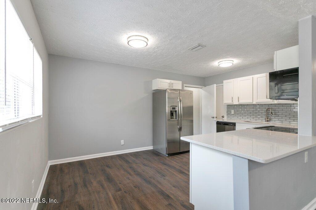 8538 Oak Leaf Road Jacksonville, FL 32208 - Photo 4 of 24 8538 Oak Leaf Rd (5).jpg-SMALL