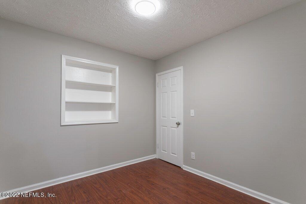 8538 Oak Leaf Road Jacksonville, FL 32208 - Photo 9 of 24 8538 Oak Leaf Rd (12).jpg-SMALL