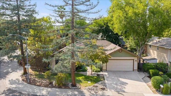 $729,000 | 3401 Riverdale Way, Carmichael, CA 95608