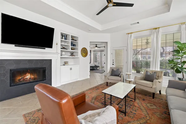 $4,200 | 209 The Hills Drive, Austin, TX 78738