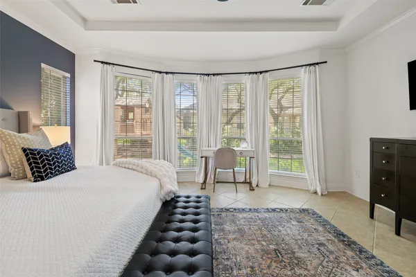 $4,200 | 209 The Hills Drive, Austin, TX 78738