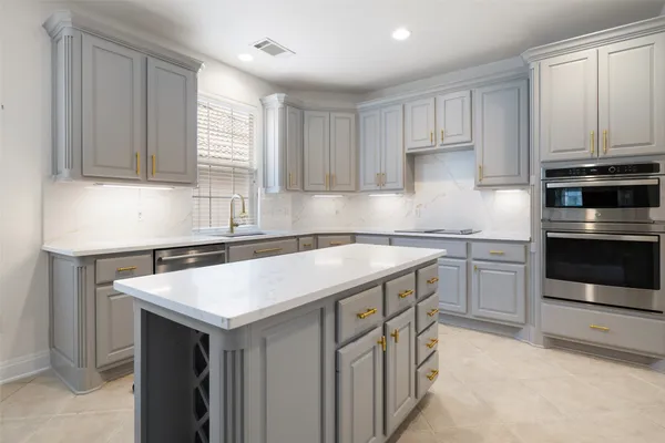 $4,200 | 209 The Hills Drive, Austin, TX 78738