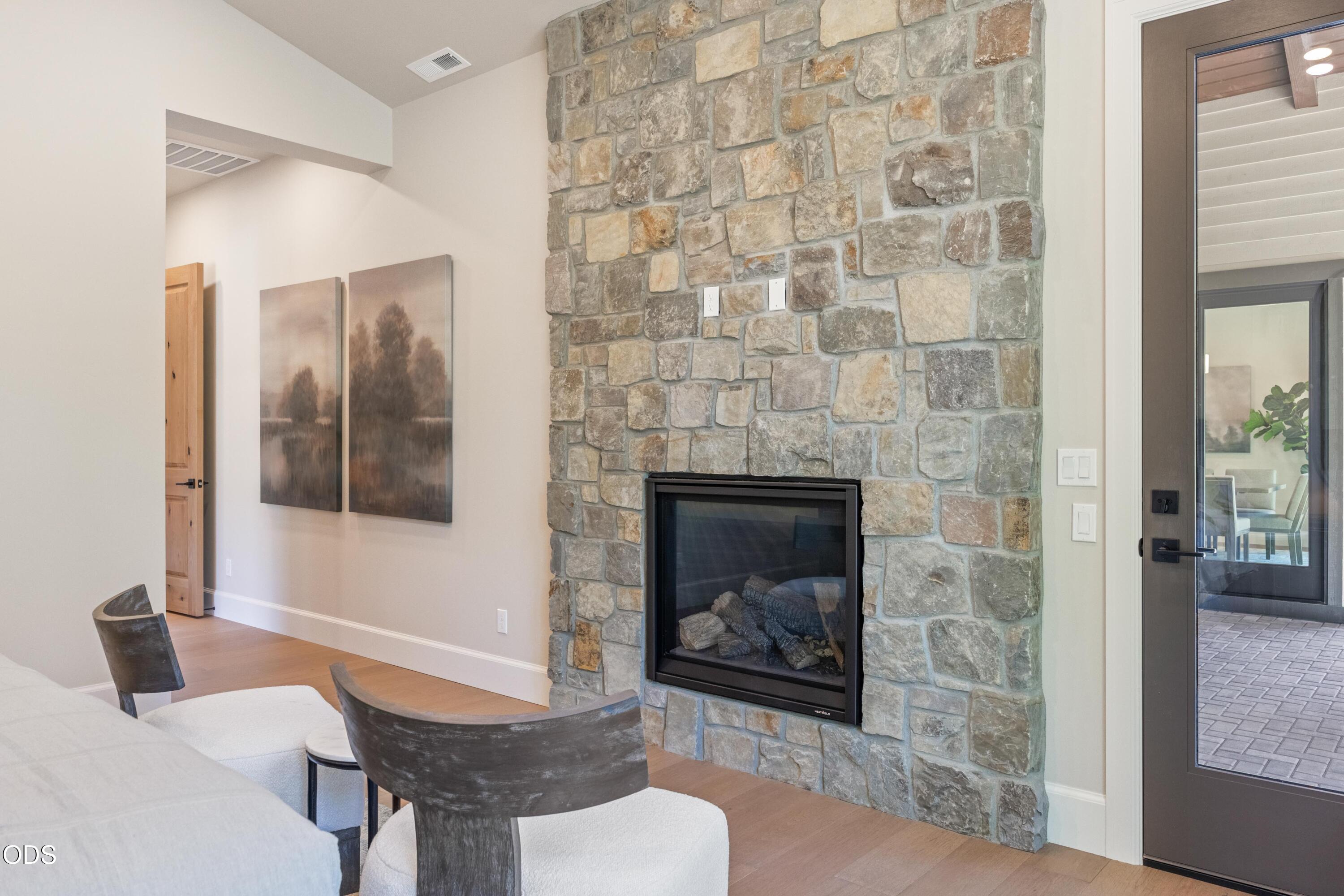 56322 Fireglass Loop, Unit 174 Bend, OR 97707 - Photo 12 of 44