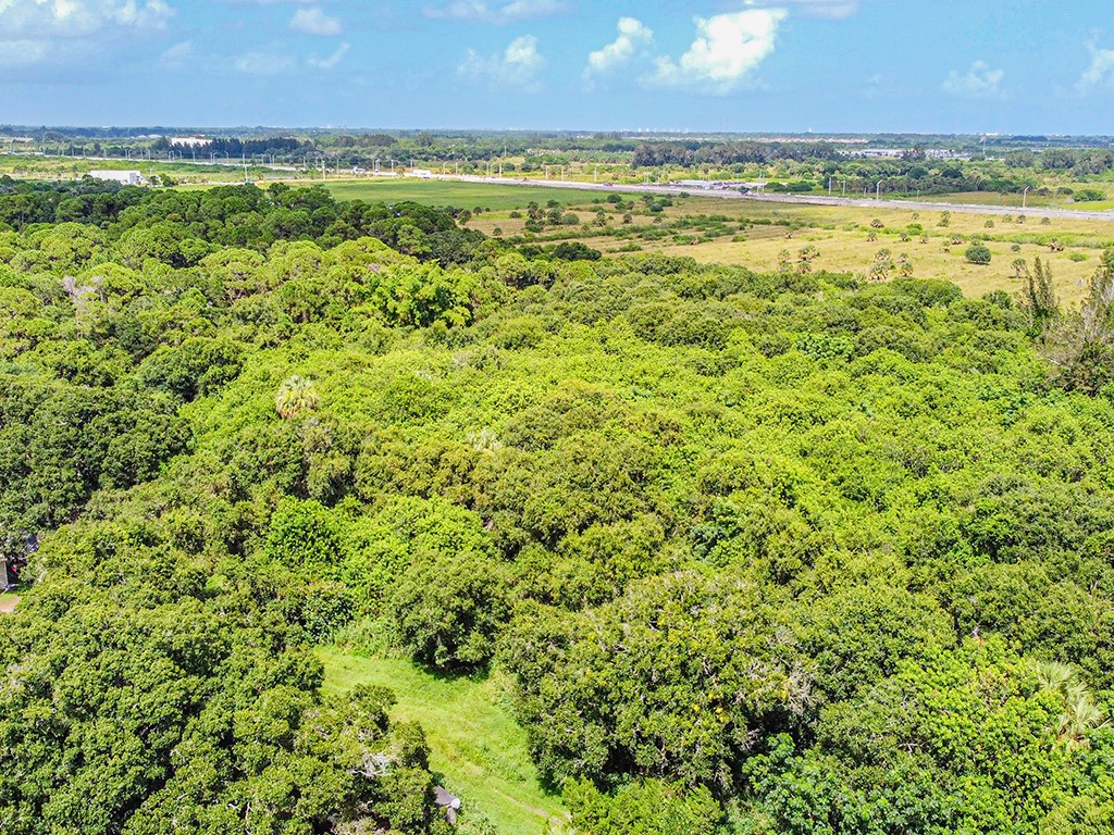 2570 South Rock Road Fort Pierce, FL 34945 - Photo 11 of 15