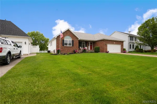 $374,900 | 55 Ashley Drive, West Seneca, NY 14224