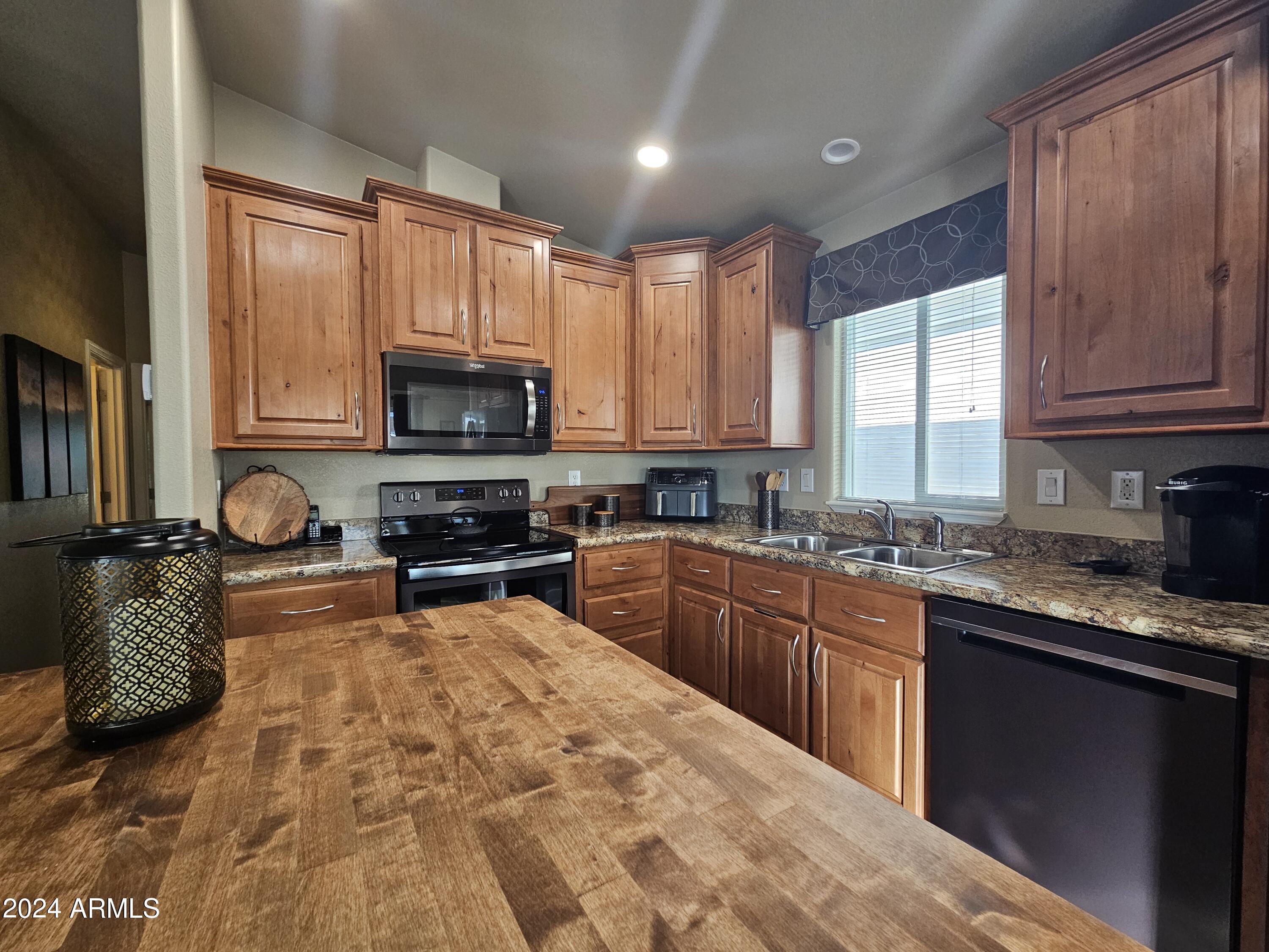 650 North Hawes Road, Unit 2729 Mesa, AZ 85207 - Photo 42 of 75 20240116_094413