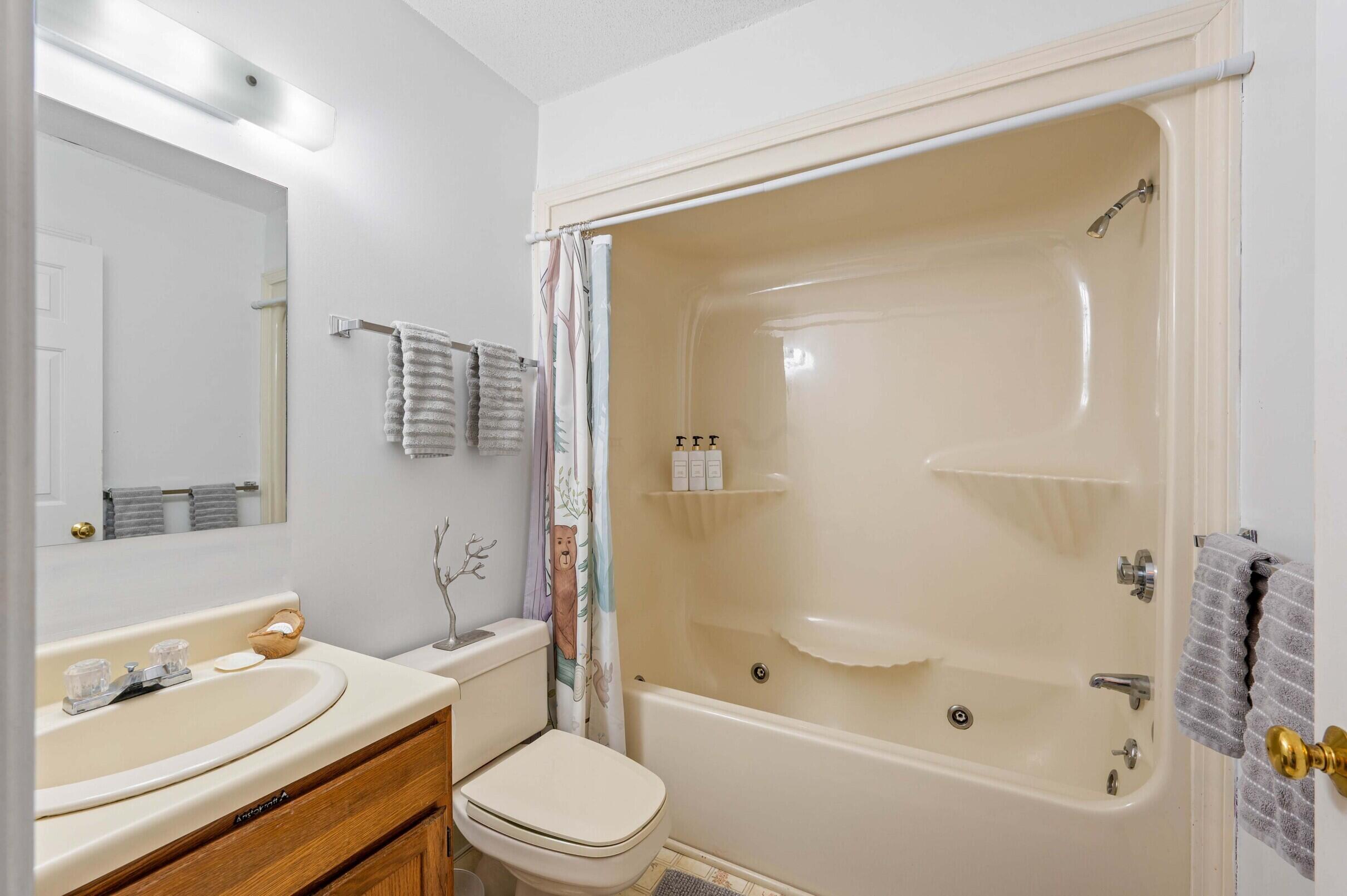 68 Chamberlain Way, Unit B35 Hanover, ME 04237 - Photo 18 of 47 18-68-Chamberlain-Way-Unit-35B-18