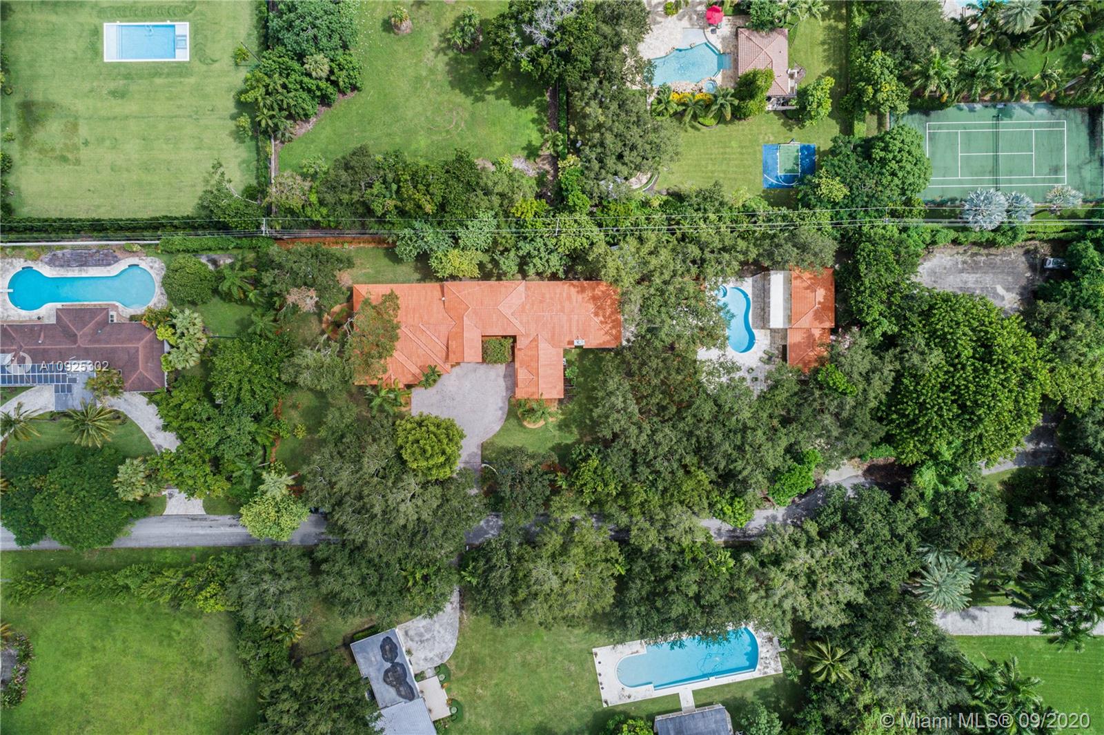 8941 Southwest 65th Court Pinecrest, FL 33156 - Photo 3 of 43