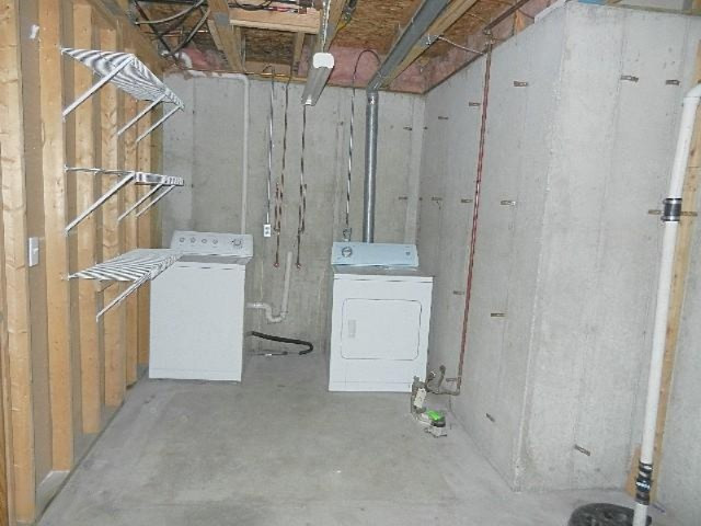 3045 Riley Ridge Road Holland, MI 49424 - Photo 21 of 28 263-464211 Laundry