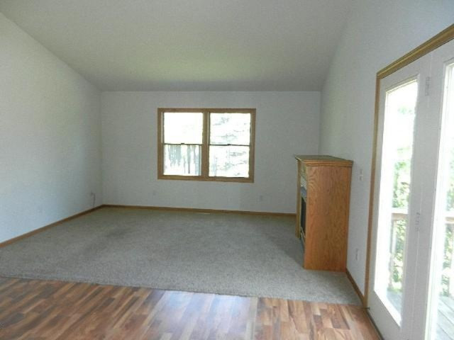 3045 Riley Ridge Road Holland, MI 49424 - Photo 6 of 28 263-464211 Living Rm 1