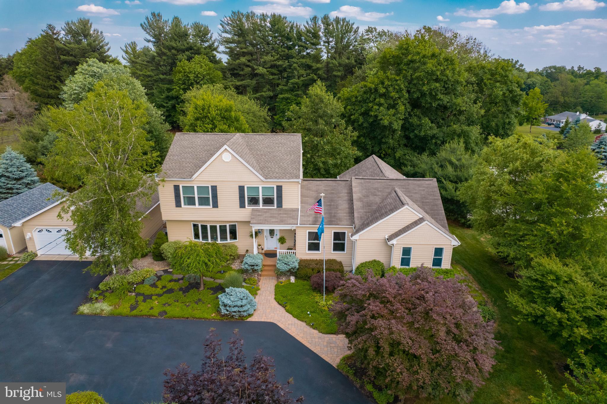 2180 Longview Road Warrington, PA 18976 - Photo 3 of 43 Gallery Image 3