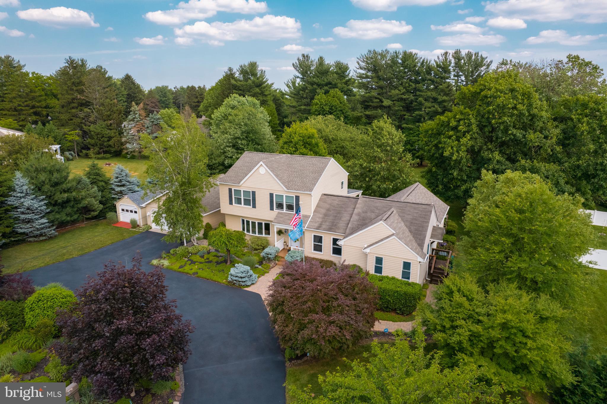 2180 Longview Road Warrington, PA 18976 - Photo 4 of 43 Gallery Image 4
