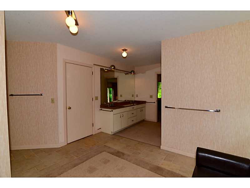 13 Rockridge Road Westerly, RI 02891 - Photo 19 of 23 Master Bath/Spa.