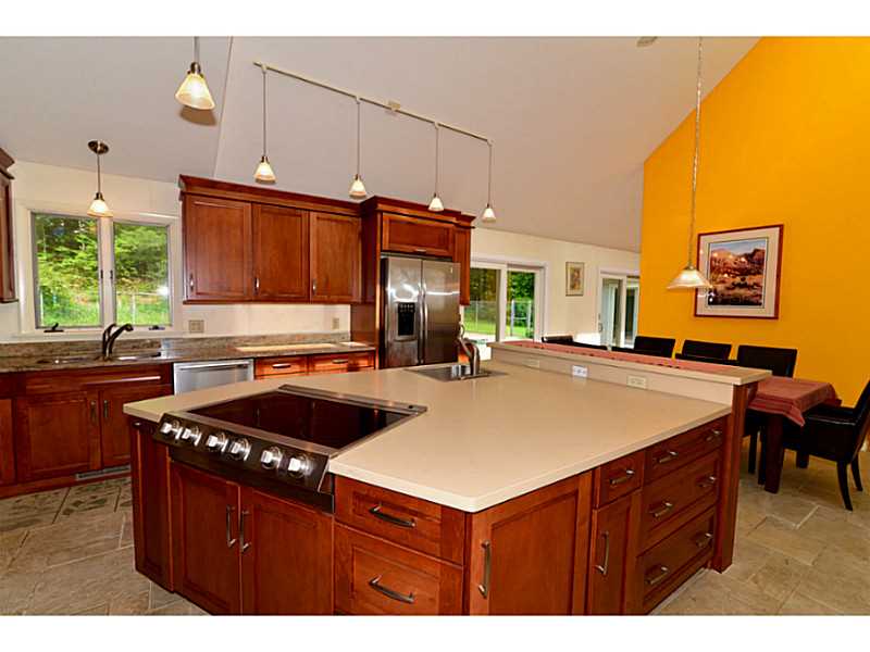 13 Rockridge Road Westerly, RI 02891 - Photo 3 of 23 Kitchen.