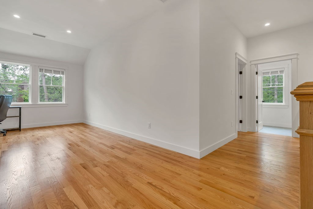 28 Grovedale Road Oak Bluffs, MA 02557 - Photo 24 of 40