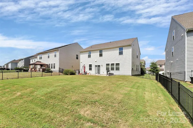 $2,850 | 16027 Harbor Hill Drive, Charlotte, NC 28273