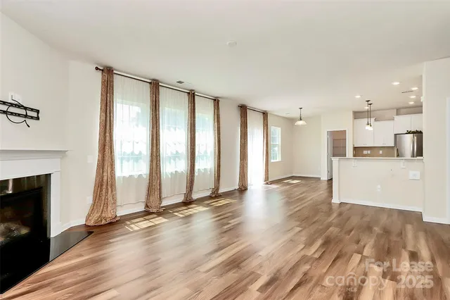 $2,850 | 16027 Harbor Hill Drive, Charlotte, NC 28273