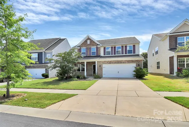 $2,850 | 16027 Harbor Hill Drive, Charlotte, NC 28273