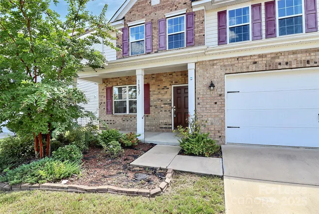 $2,850 | 16027 Harbor Hill Drive, Charlotte, NC 28273