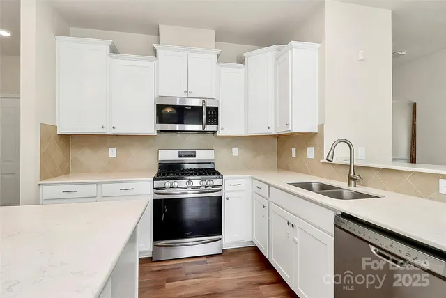 $2,850 | 16027 Harbor Hill Drive, Charlotte, NC 28273