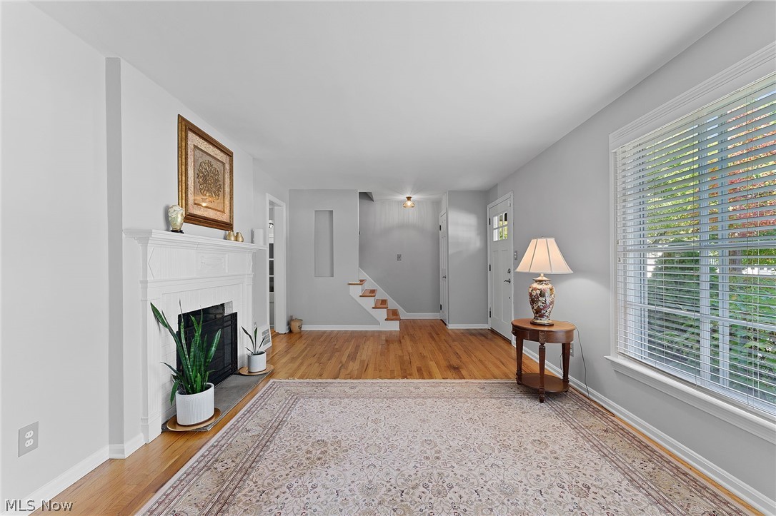 5268 Edenhurst Road Lyndhurst, OH 44124 - Photo 4 of 39