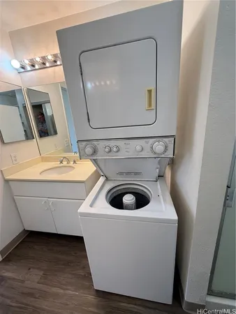 $1,700 | 91-1345 Puamaeole Street, Unit 39V, Ewa Beach, HI 96706