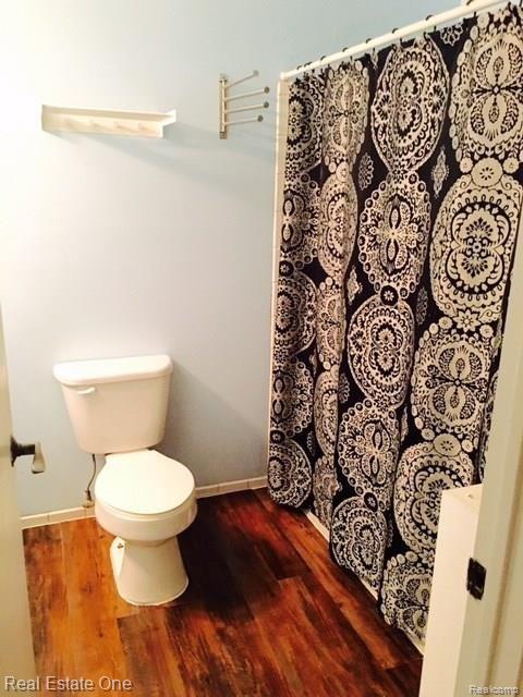 1857 Henbert Road West Bloomfield, MI 48324 - Photo 17 of 17 IMG_6905.JPG