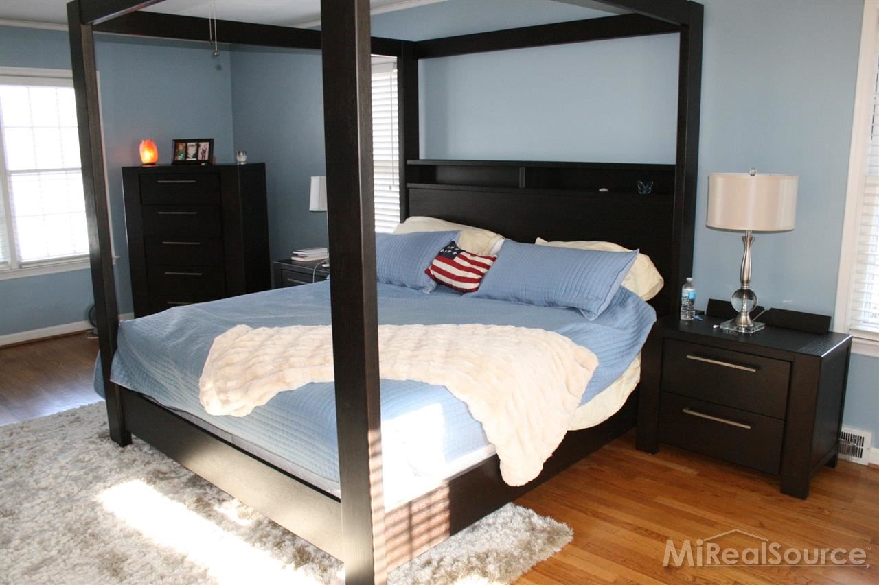 1161 Whittier Road Grosse Pointe Park, MI 48230 - Photo 10 of 15