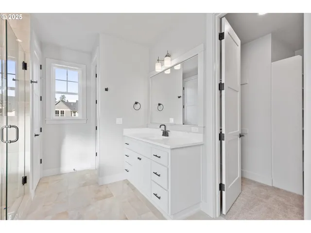 $759,938 | 14194 Southeast Iseli Lane, Clackamas, OR 97015