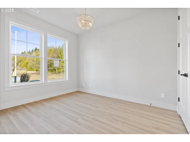 $759,938 | 14194 Southeast Iseli Lane, Clackamas, OR 97015