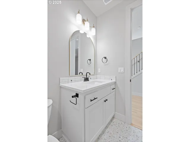 $759,938 | 14194 Southeast Iseli Lane, Clackamas, OR 97015